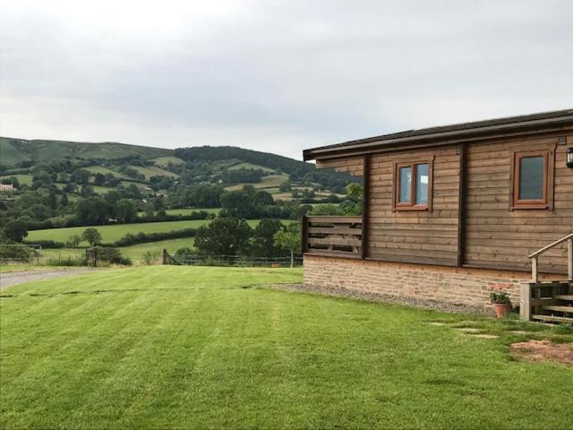 Chalet Redwood Ludlow
